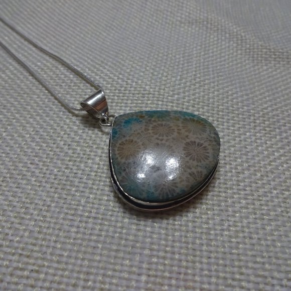 Stunning "TEAL FOSSIL CORAL" Handmade Sterling Pendant/Chain #495B - Picture 1 of 3